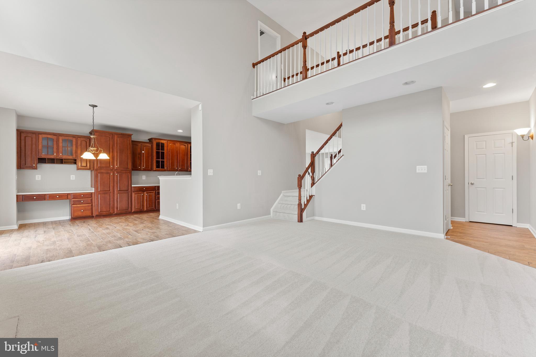 CARRIAGE HILL AT FALLS - Residential