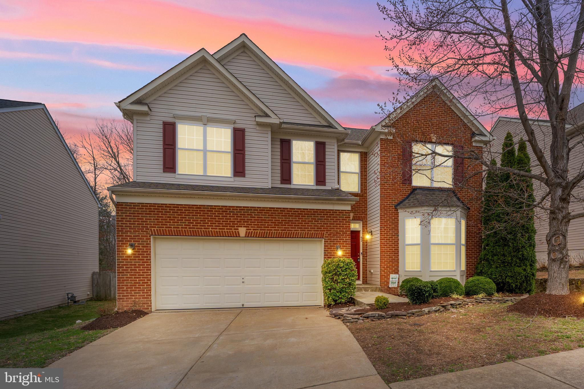 CARRIAGE HILL AT FALLS - Residential