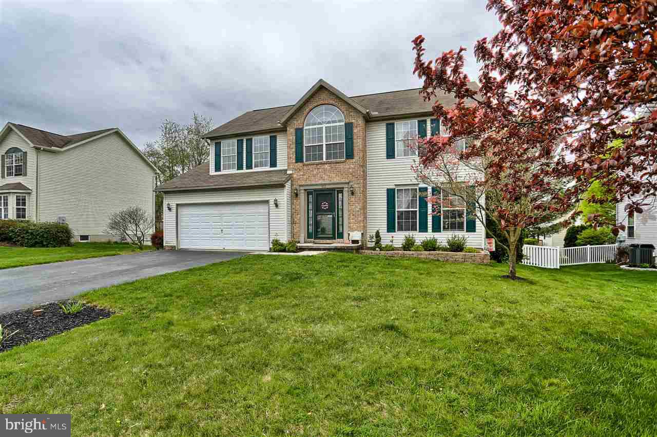 READY FOR A NEW OWNER. THIS 2 STORY IN CENTRAL SCHOOLS OFFERS 4/5 BRS, 3.5 BAS, 2 CAR GARAGE, COVERED SCREENED-IN DECK, FENCED REAR YARD, KITCHEN W/GRANITE/CERAMIC TILE OPENS TO FR W/GAS FIREPLACE, SEPARATE DR, MBR SUITE W/WALK-IN CUSTOMIZED CLOSET AND THE LIST GOES ON. HURRY TO MAKE THIS CONVENIENTLY LOCATED HOME YOUR OWN.