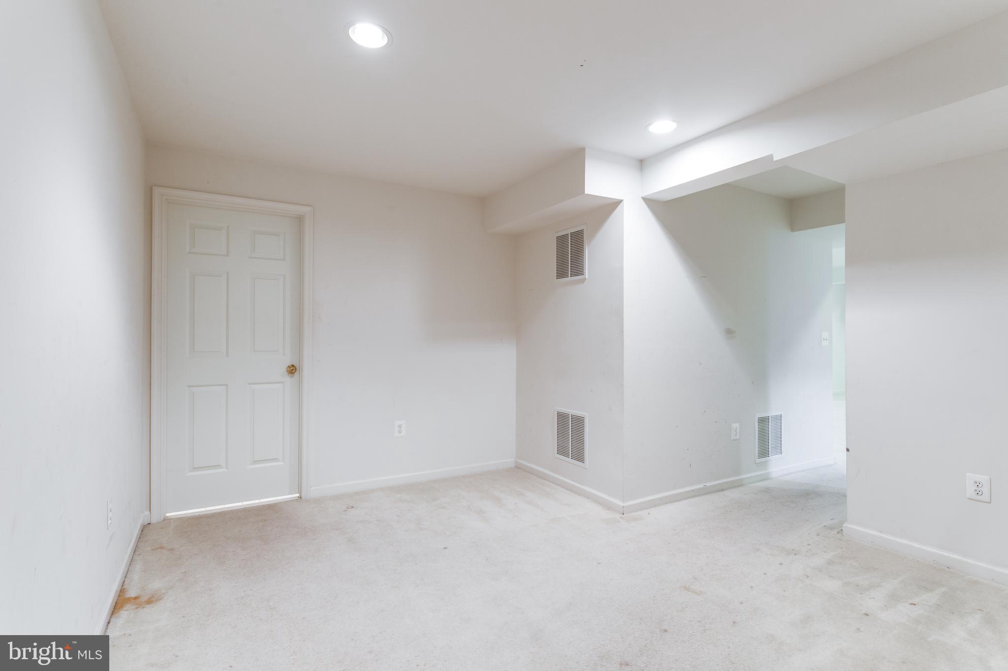 CHARLES CROSSING - Residential