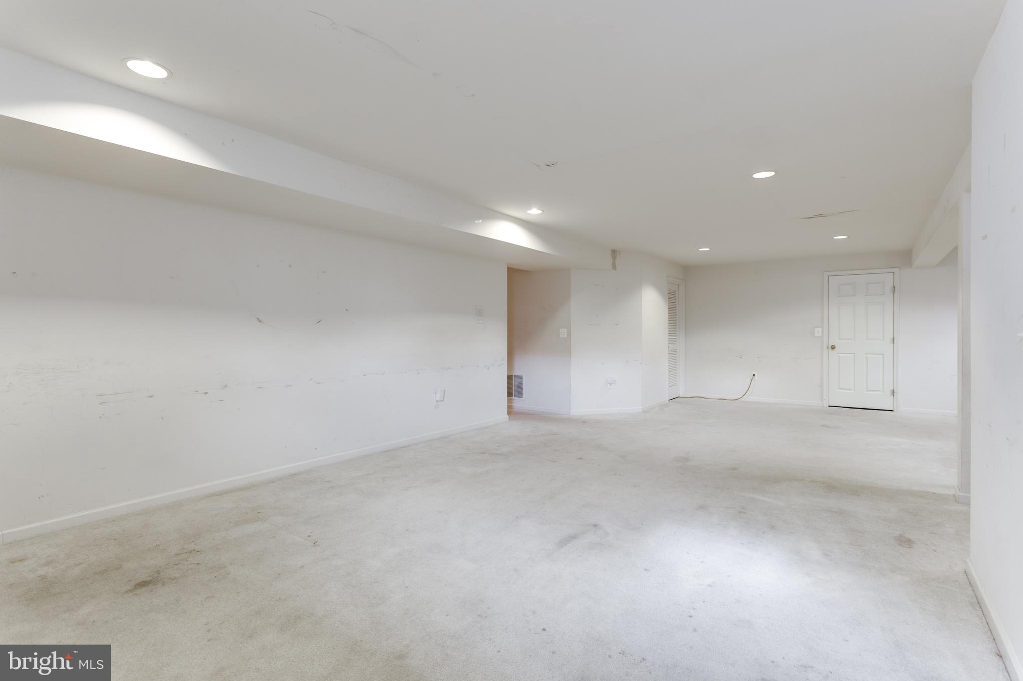 CHARLES CROSSING - Residential