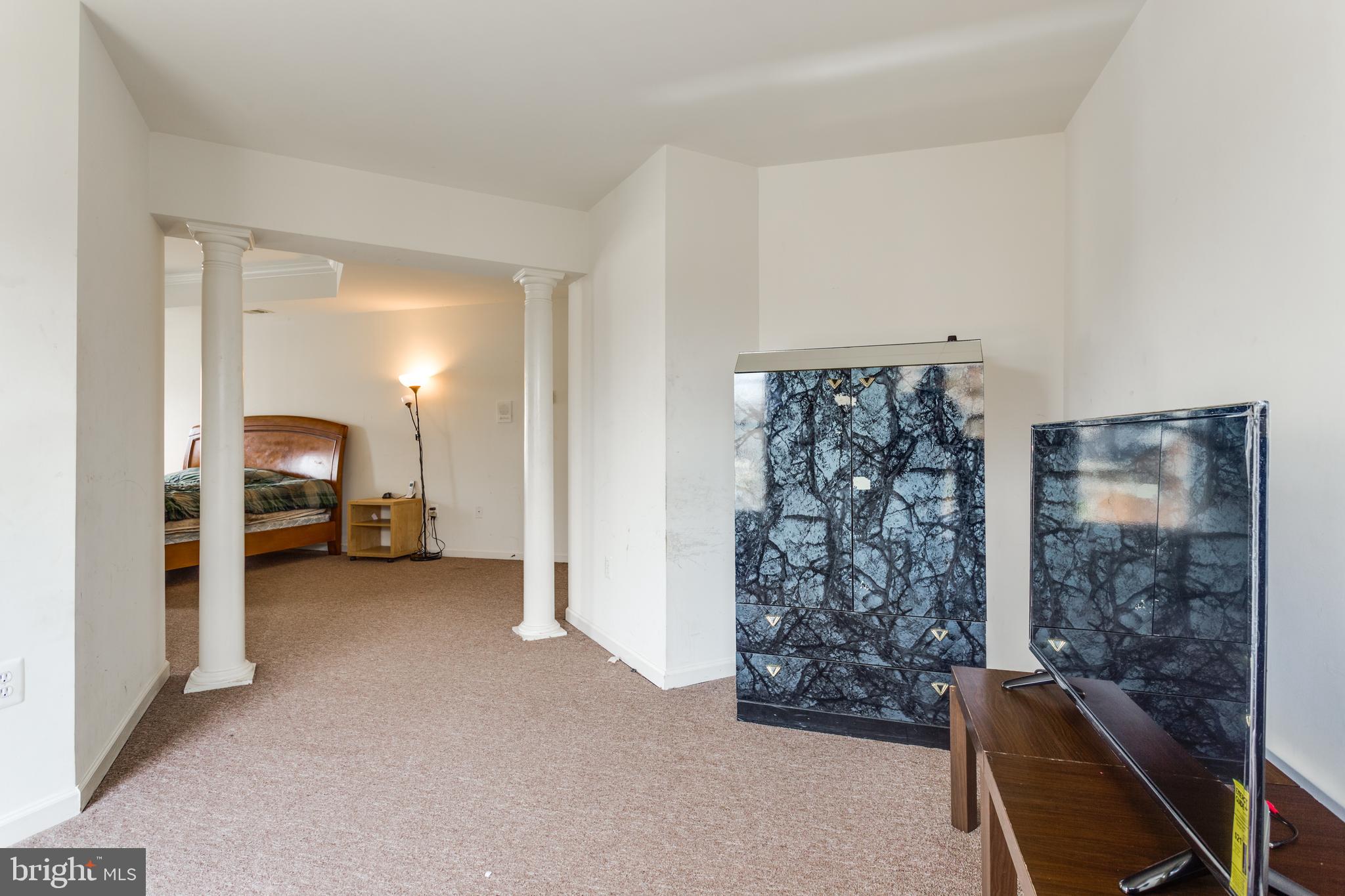 CHARLES CROSSING - Residential