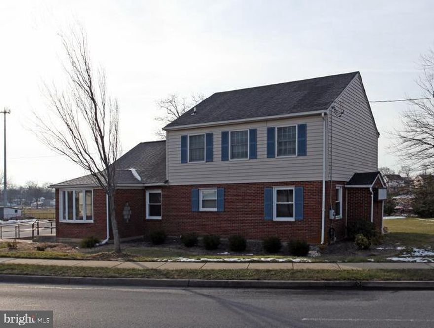 Ideal for health care professionals and affiliates. Utilities included in monthly rents. Suite 100 at $1,200/month. Includes seprate entrance from parking lot.