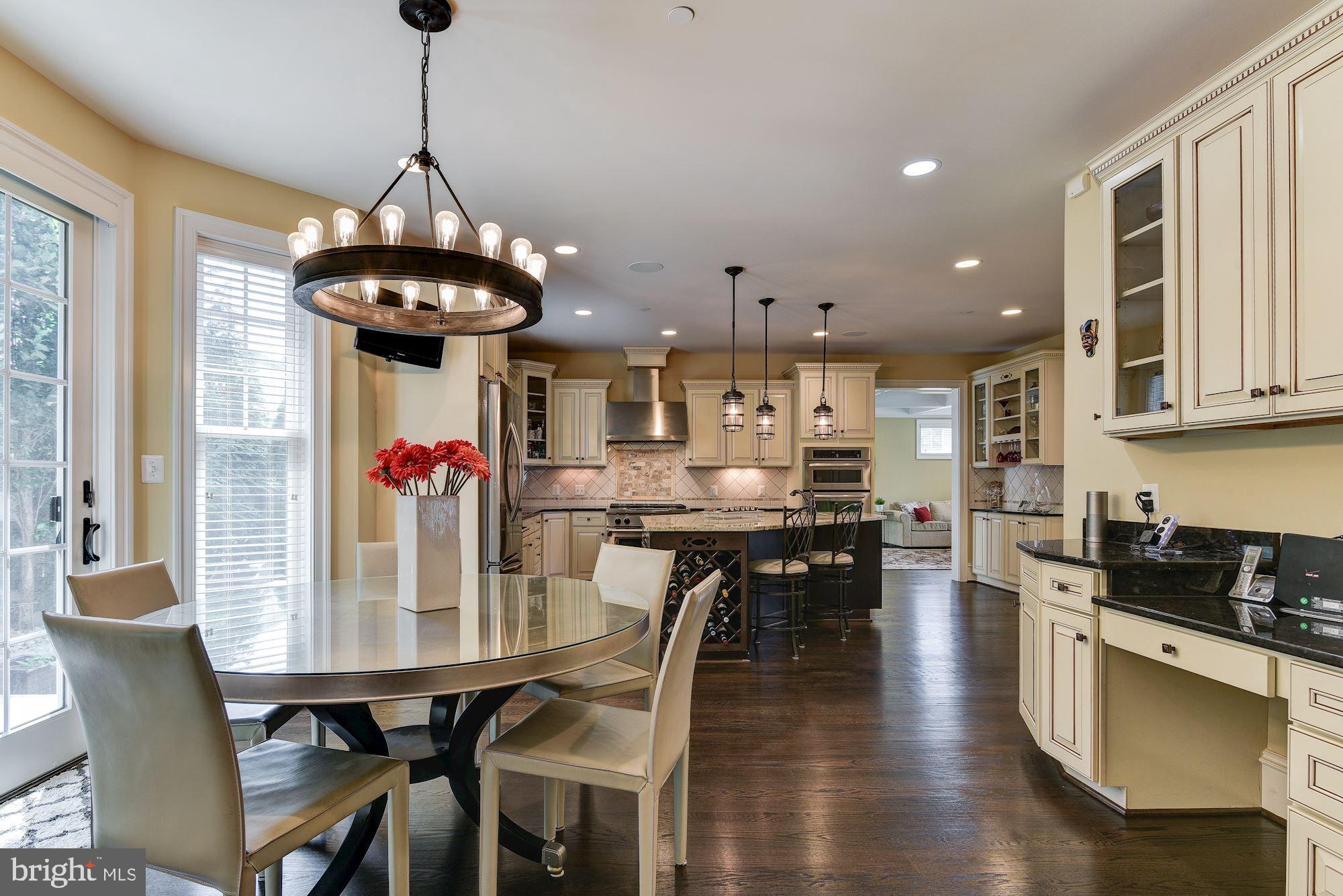 GLENBROOK VILLAGE - Residential