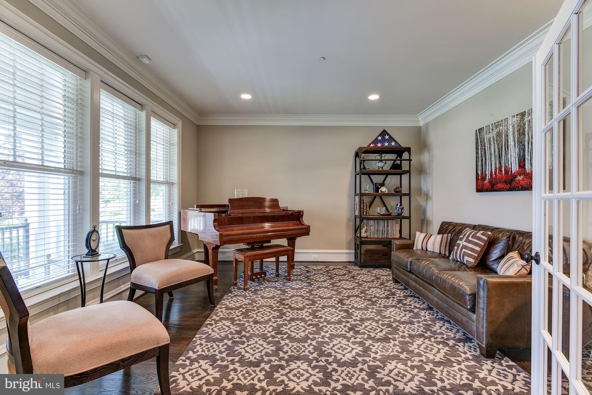 GLENBROOK VILLAGE - Residential