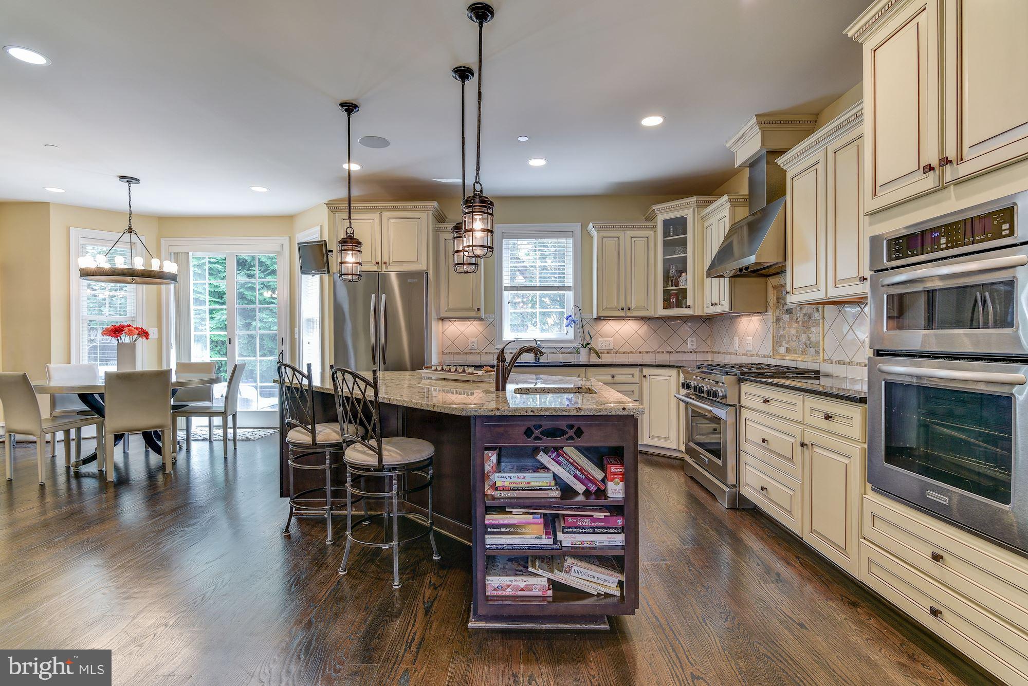 GLENBROOK VILLAGE - Residential