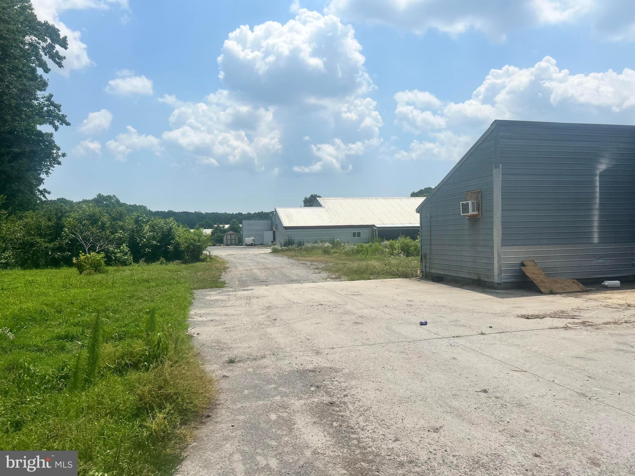 13135 HIDDEN ACRES LANE