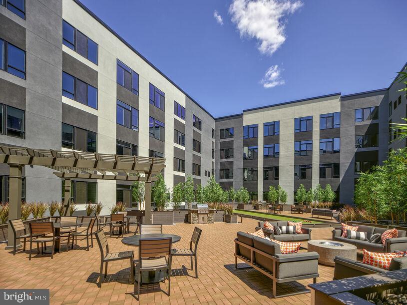 LANSDOWNE - Residential Lease