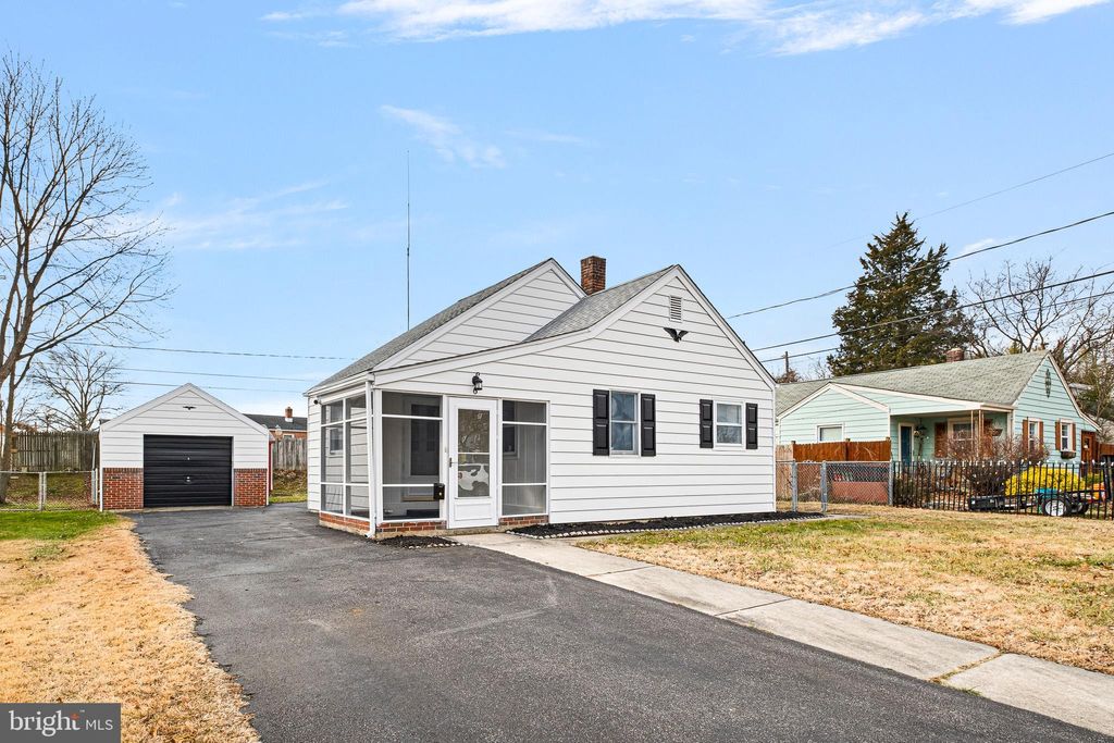 Photo of 6 Lasalle Avenue, NEW CASTLE, DE 19720 (MLS # DENC2092508)