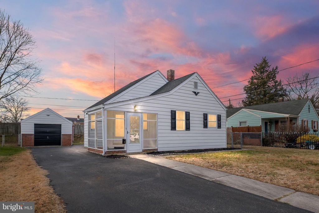 Photo of 6 Lasalle Avenue, NEW CASTLE, DE 19720 (MLS # DENC2092508)