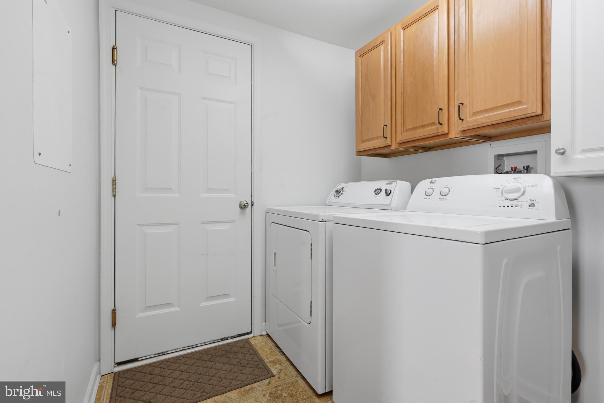 140 HEARTHSTONE DRIVE
