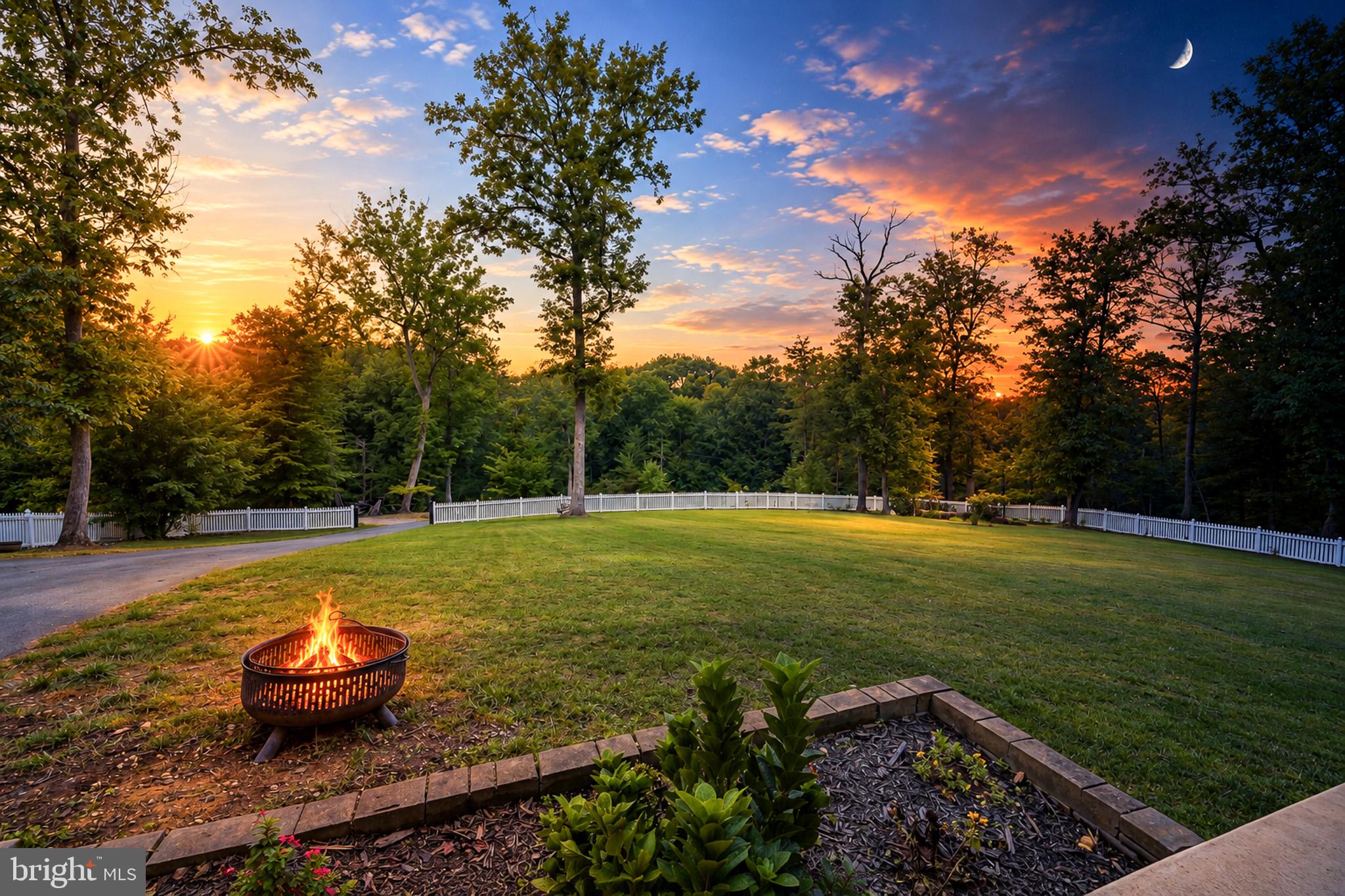43 TWIN OAKS DRIVE