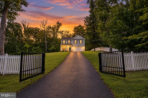 Photo of 43 Twin Oaks Drive, STAFFORD, VA 22554 (MLS # VAST2053820)