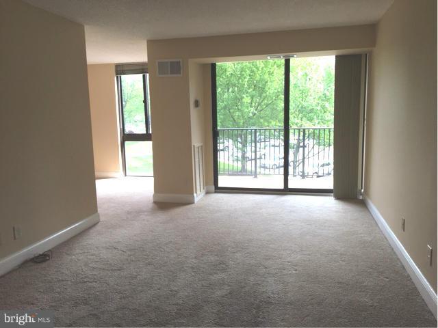 IDYLWOOD TOWERS - Residential Lease