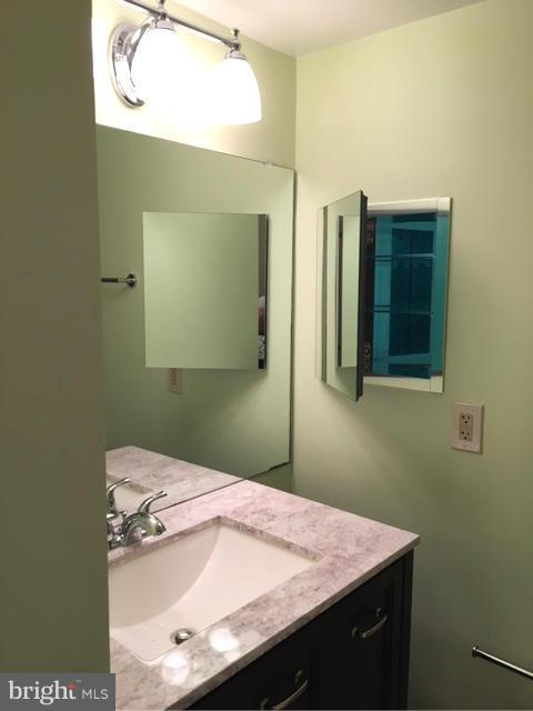 IDYLWOOD TOWERS - Residential Lease