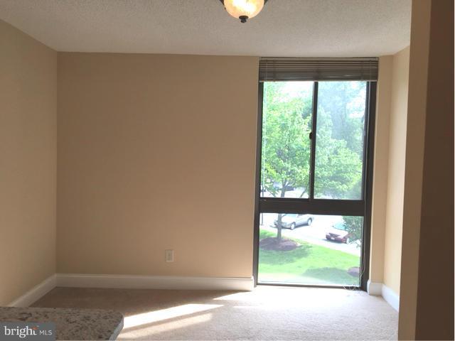 IDYLWOOD TOWERS - Residential Lease