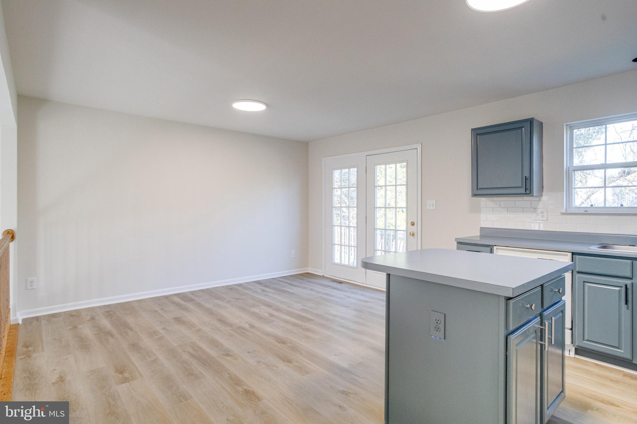 ROLLING VIEW - Residential