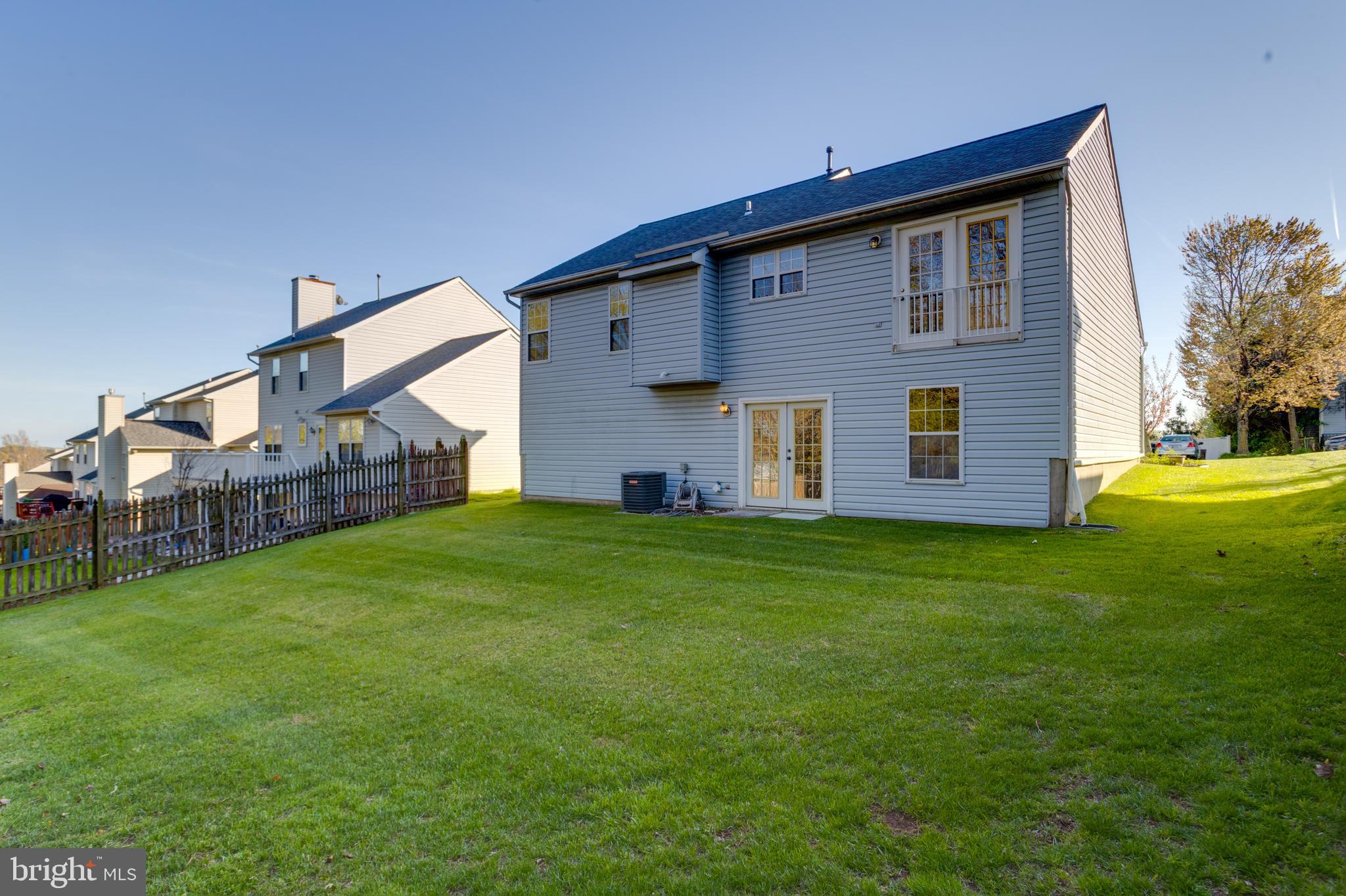 ROLLING VIEW - Residential