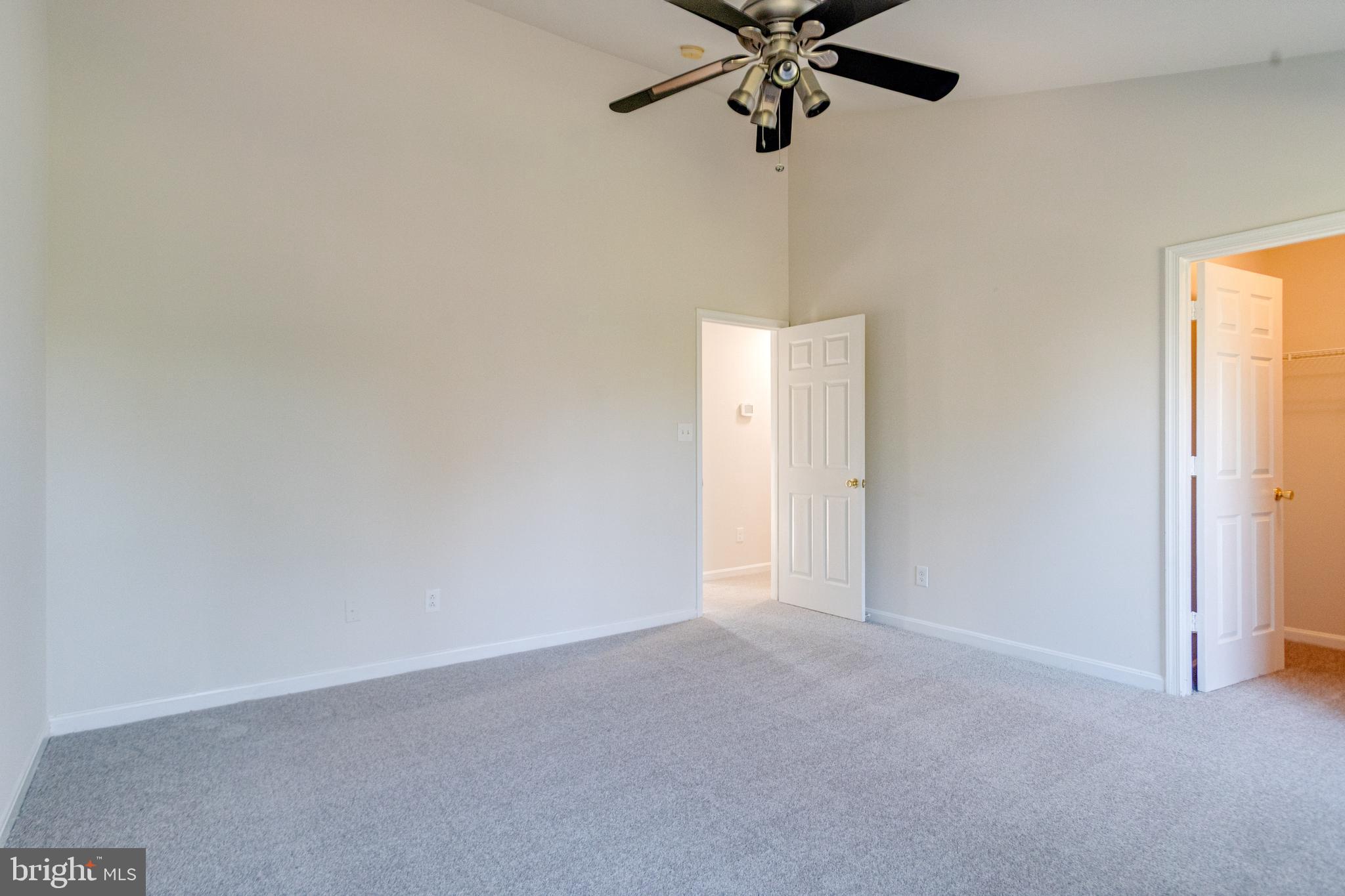 ROLLING VIEW - Residential