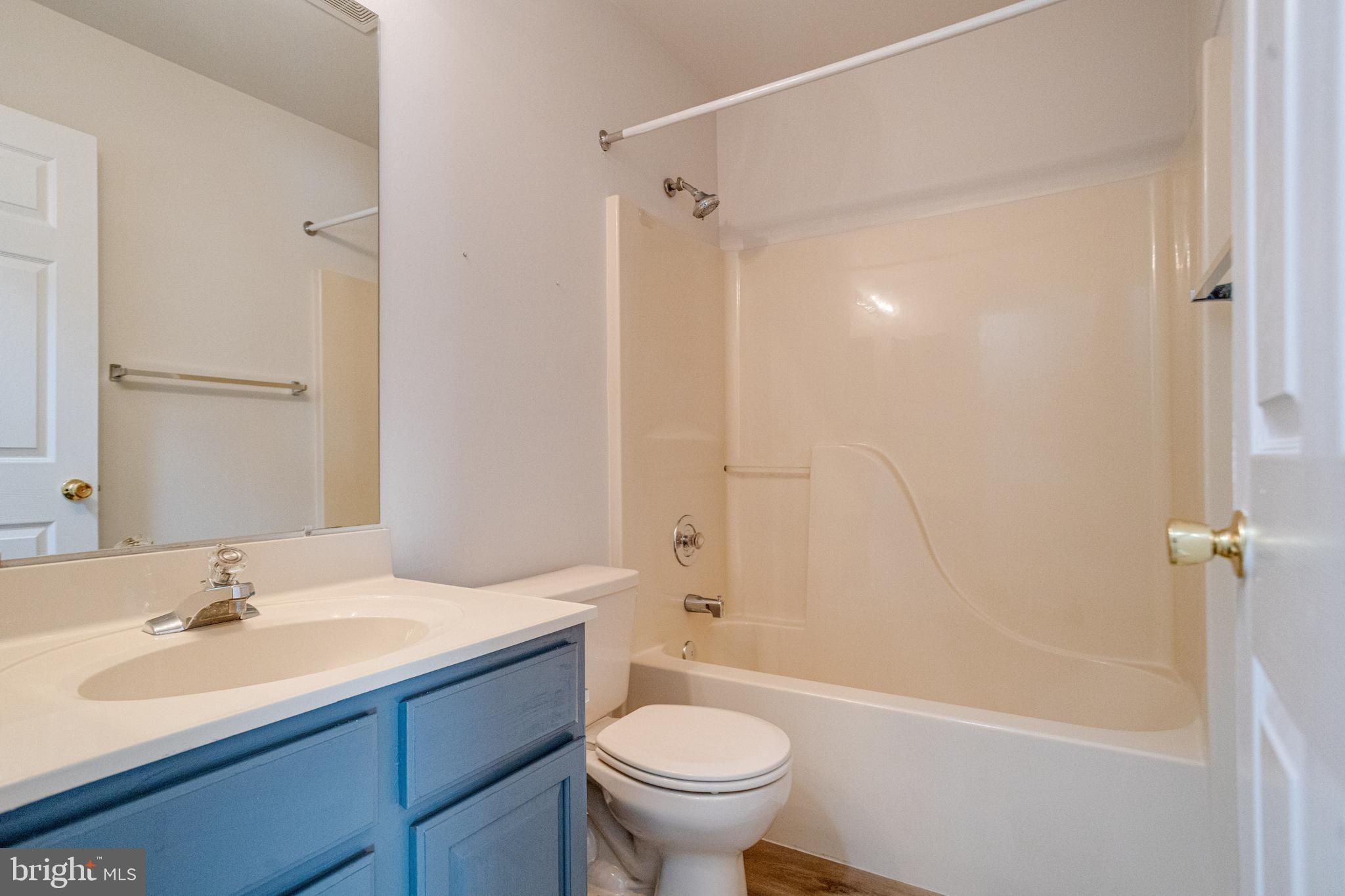 ROLLING VIEW - Residential