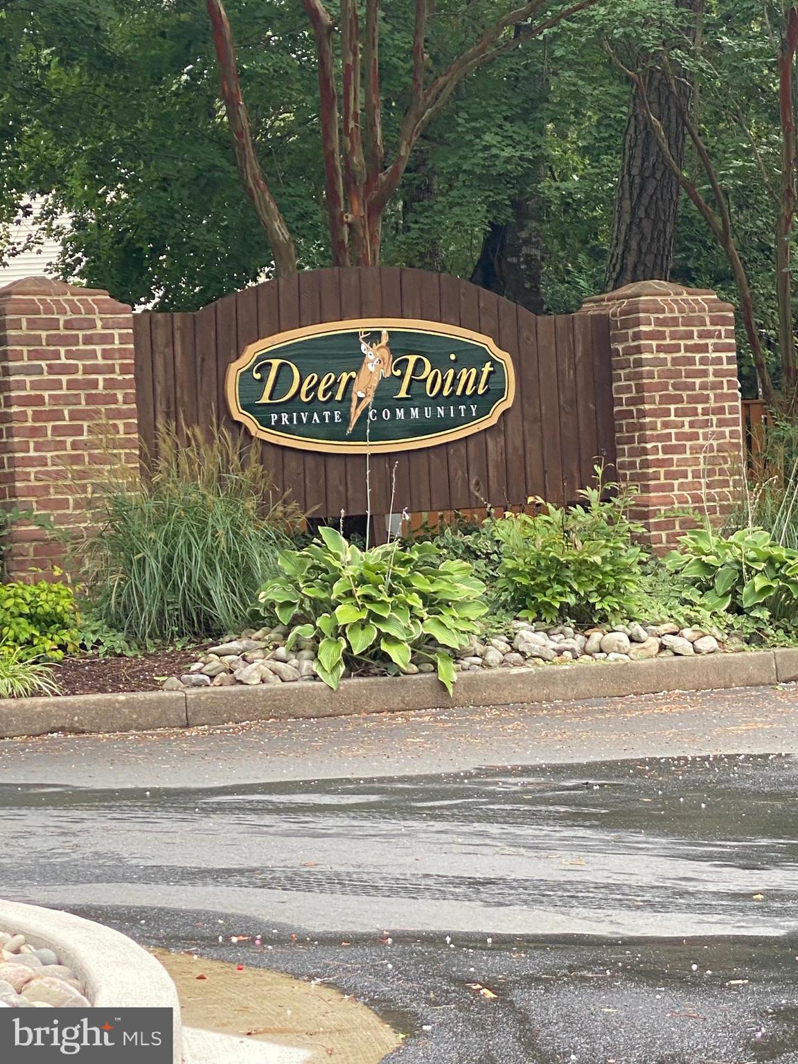 DEER POINT - Residential