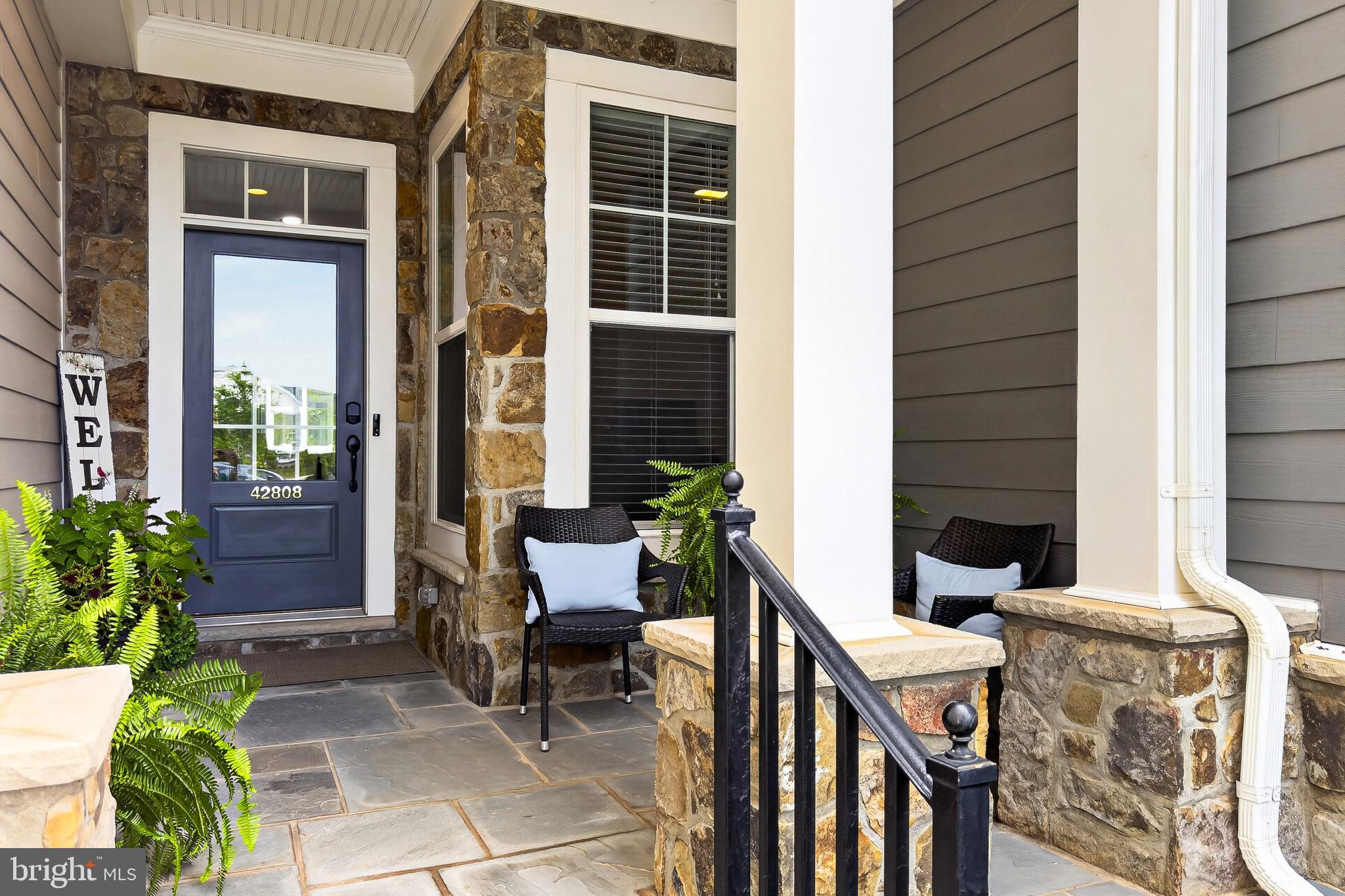 42808 CRANE MEADOWS SQUARE