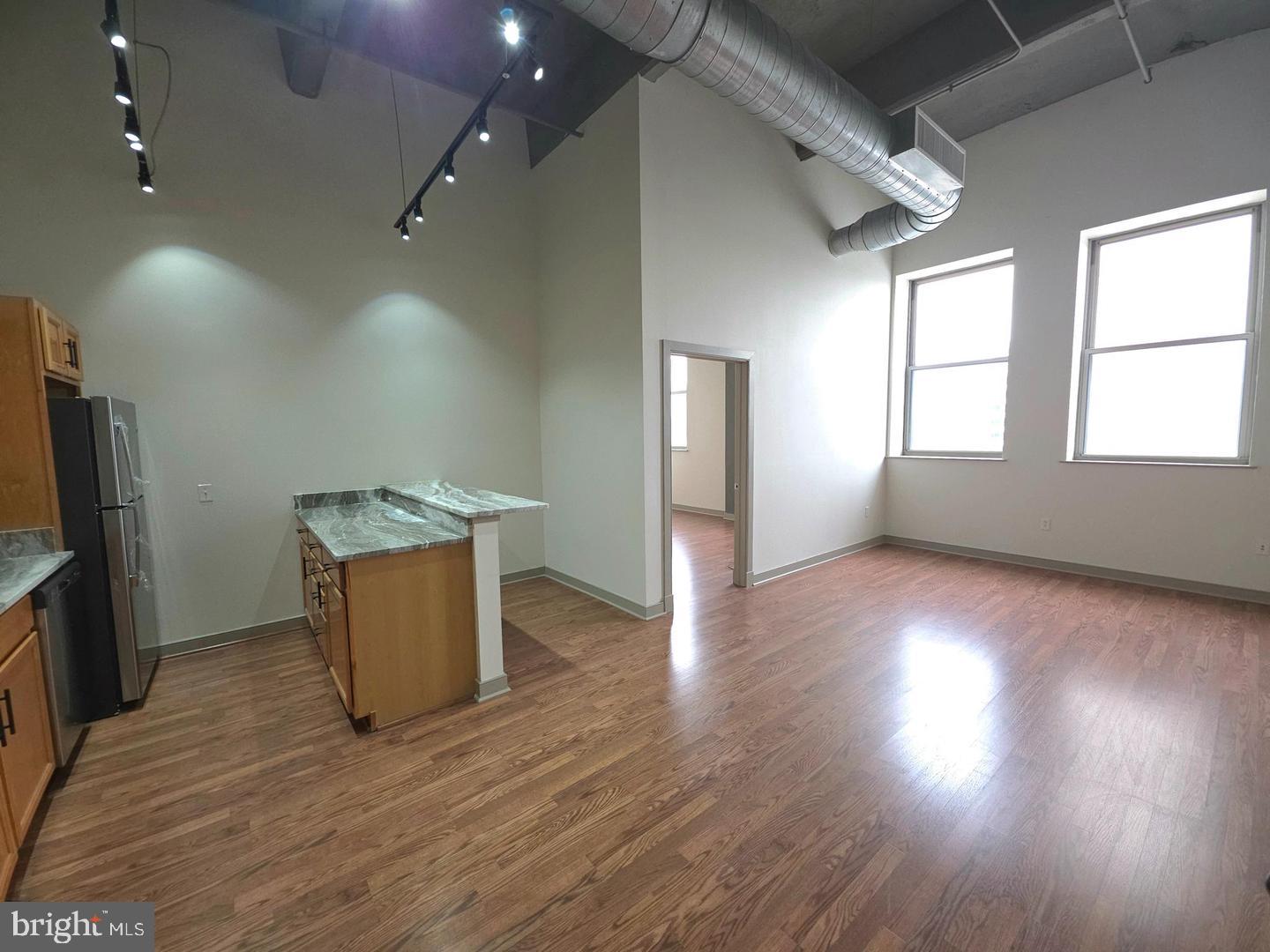 511 N BROAD STREET 19 N 1004