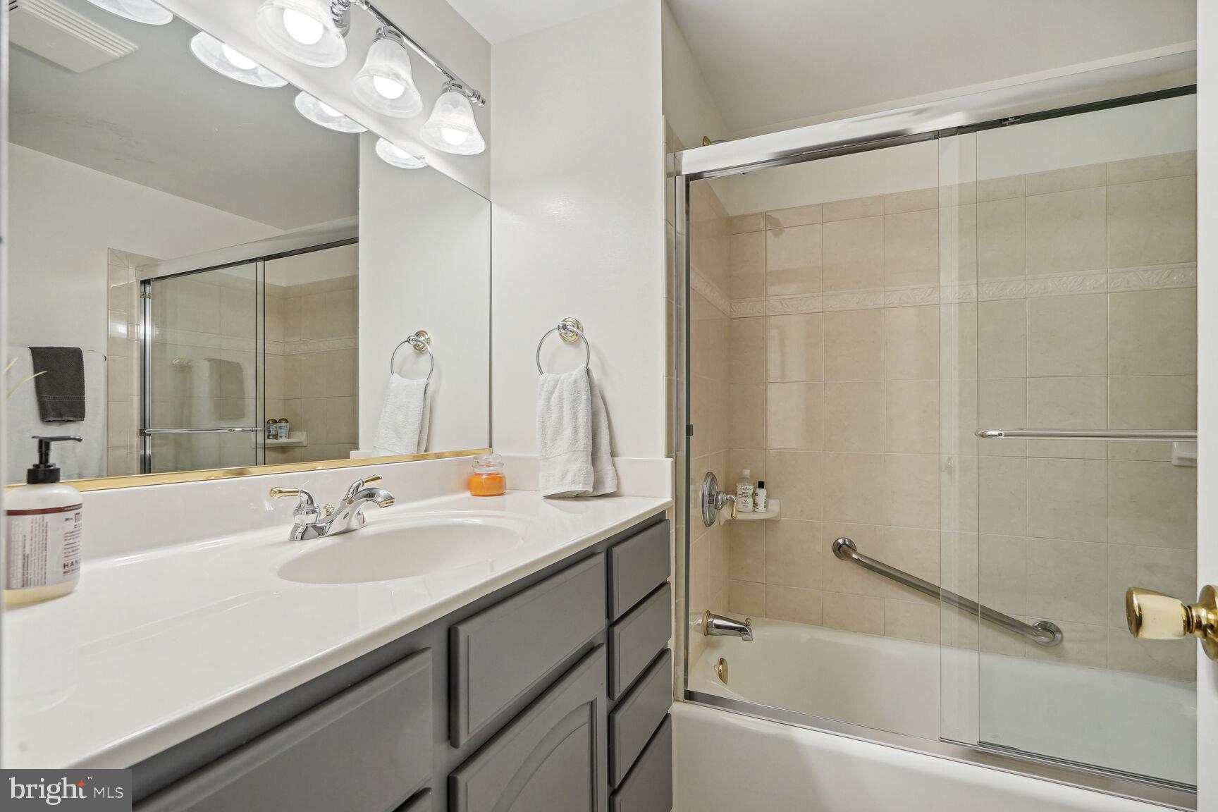 SUTTON PLACE - Residential Lease