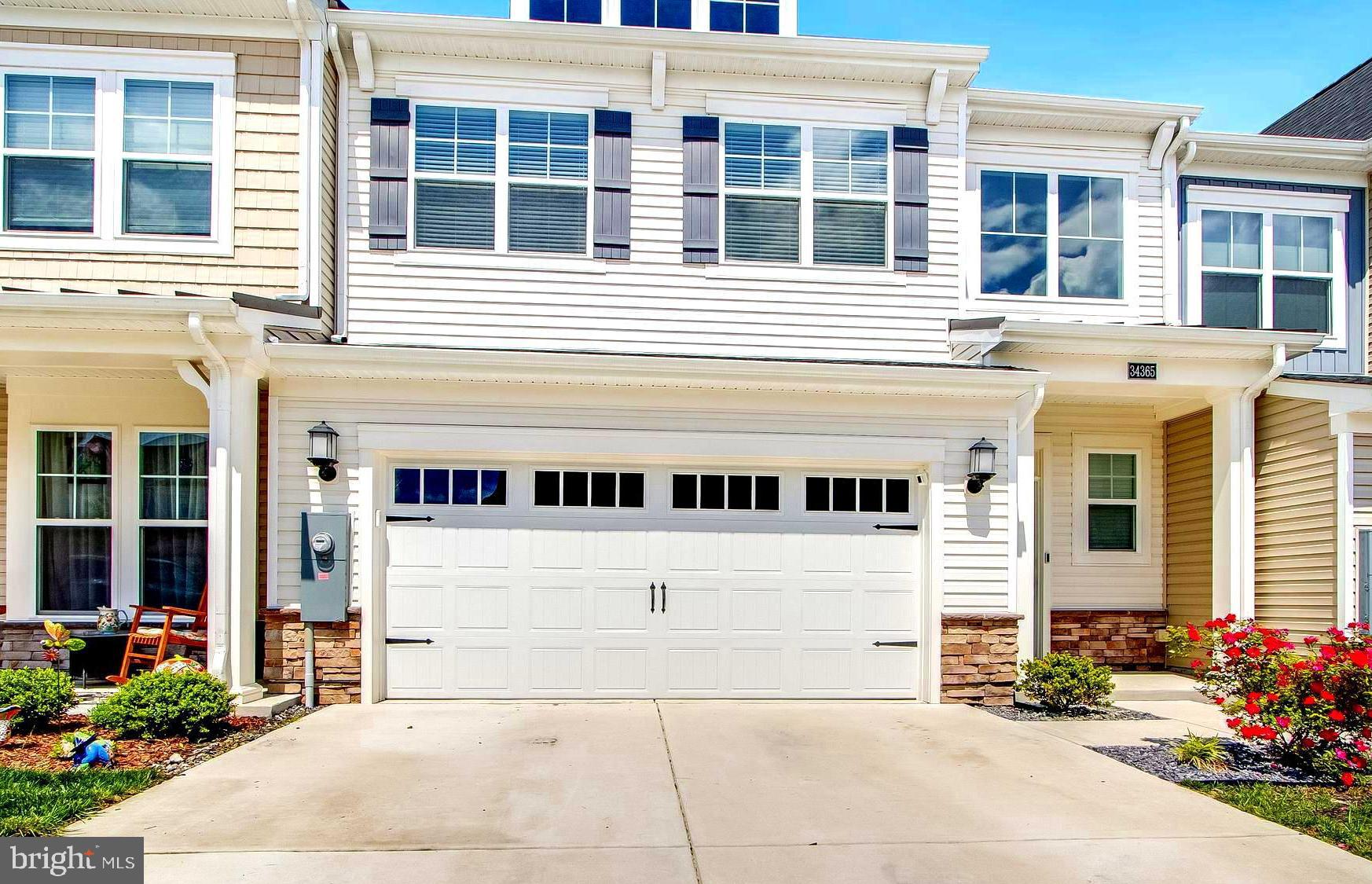 PLANTATION LAKES - Residential