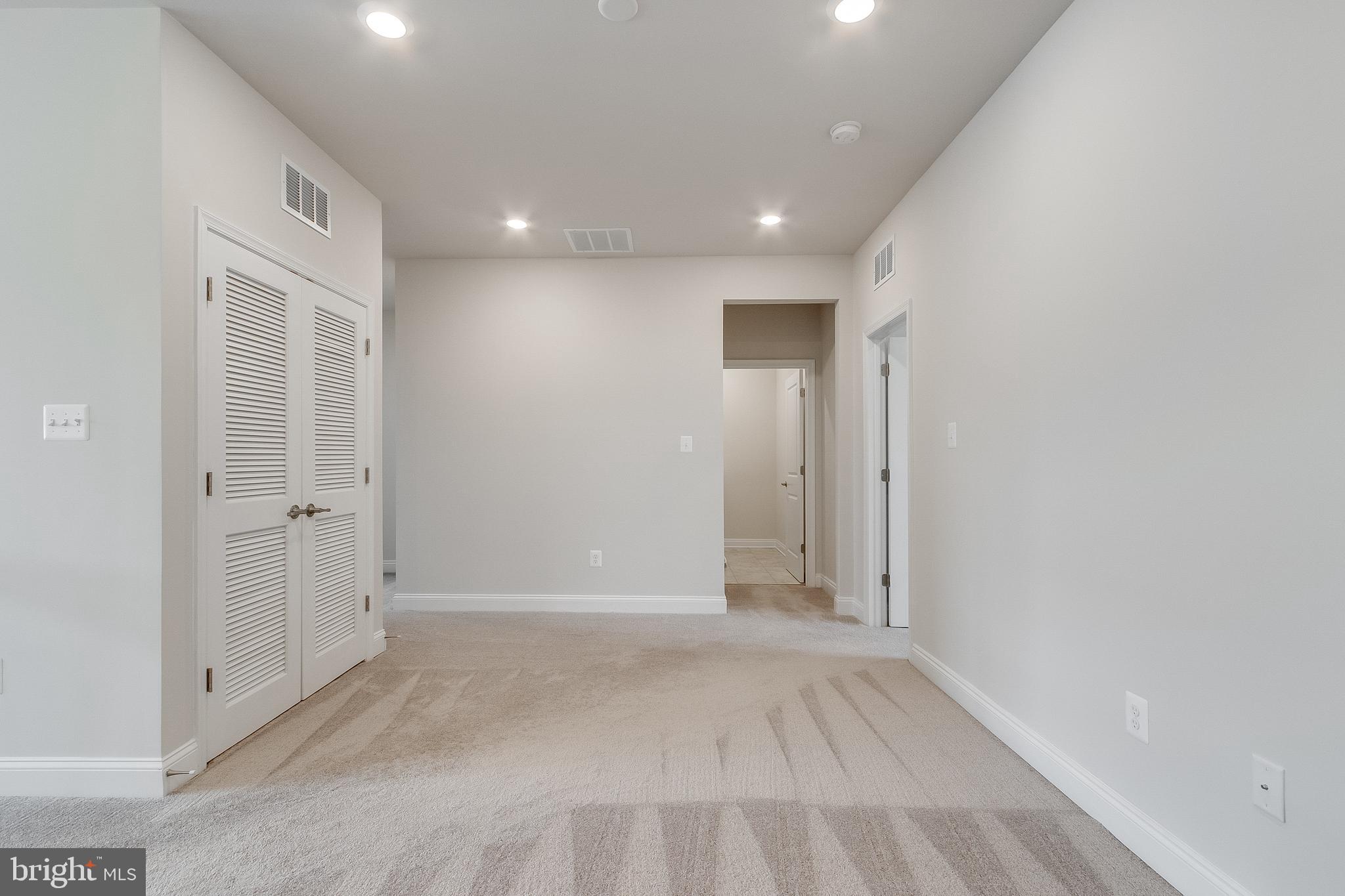 PLANTATION LAKES - Residential