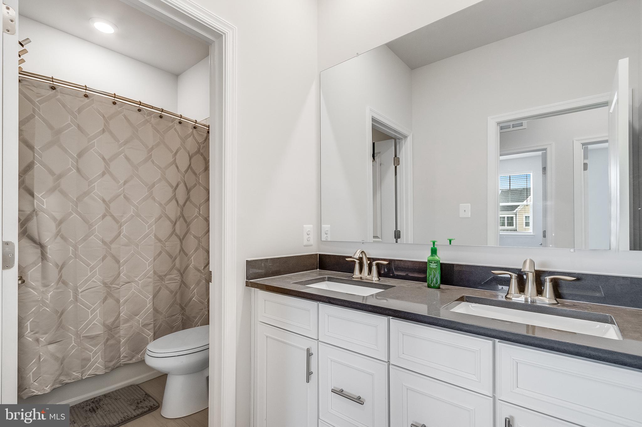 PLANTATION LAKES - Residential