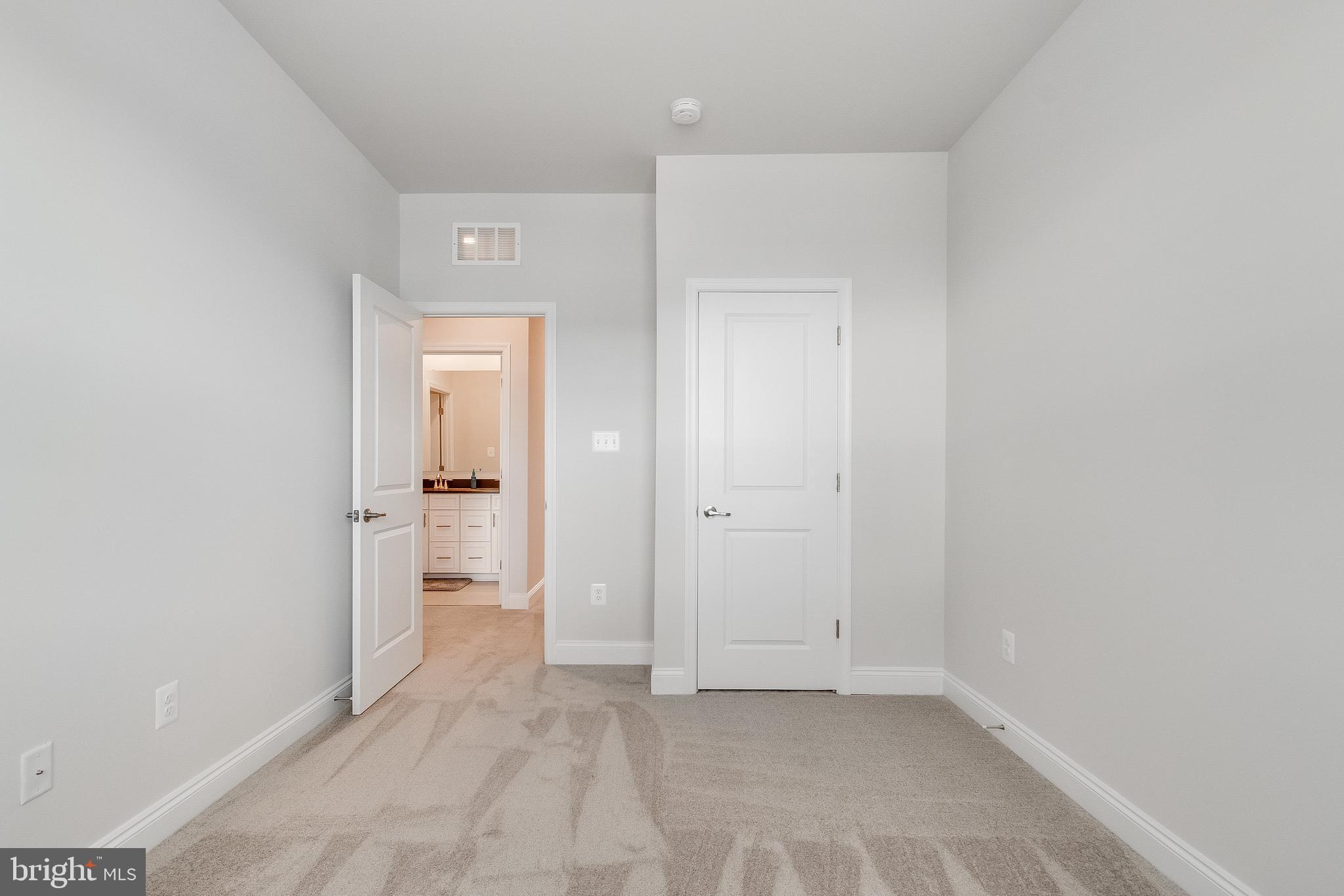 PLANTATION LAKES - Residential