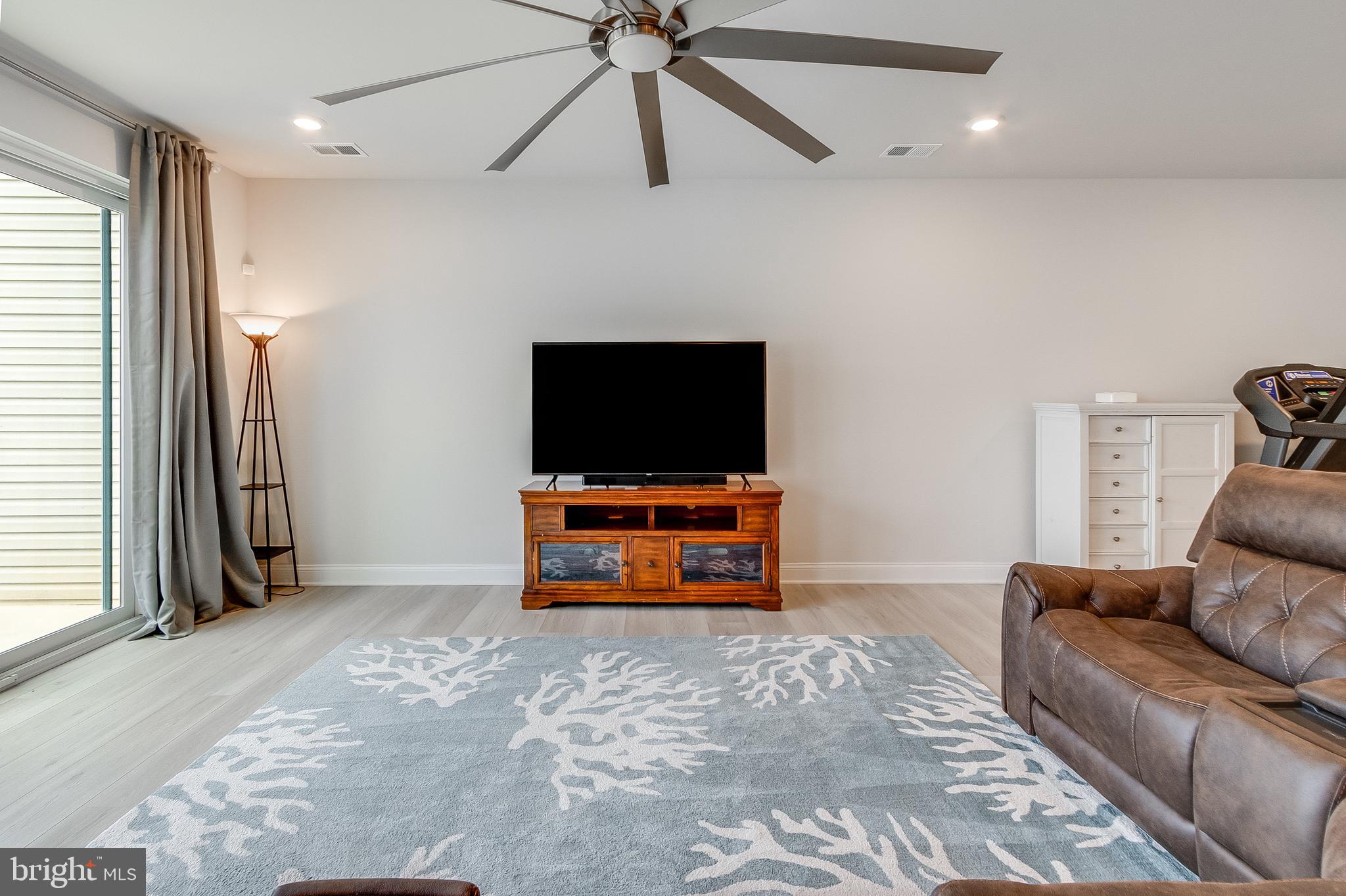 PLANTATION LAKES - Residential