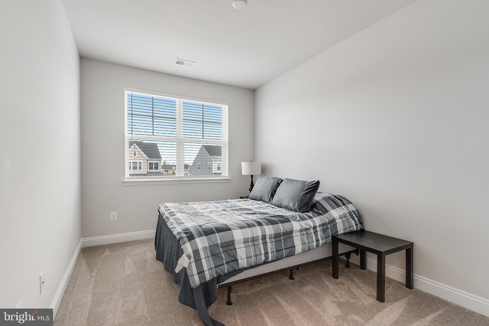 PLANTATION LAKES - Residential