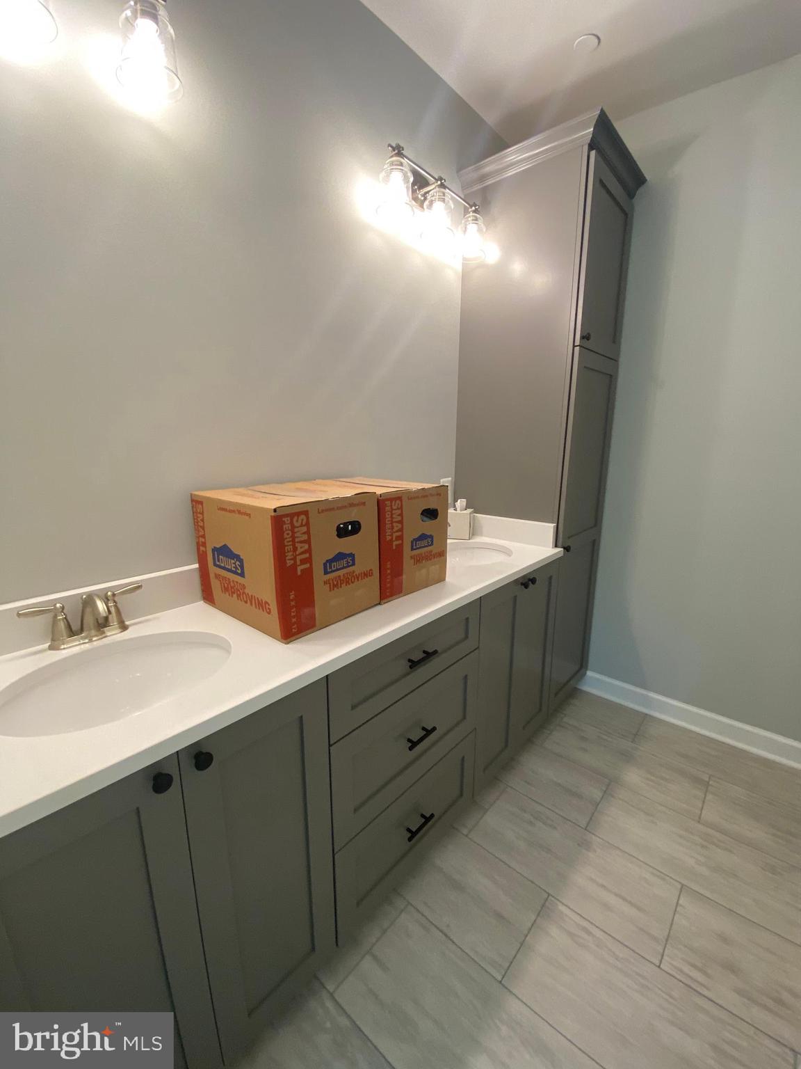 DUKES RETREAT - Residential