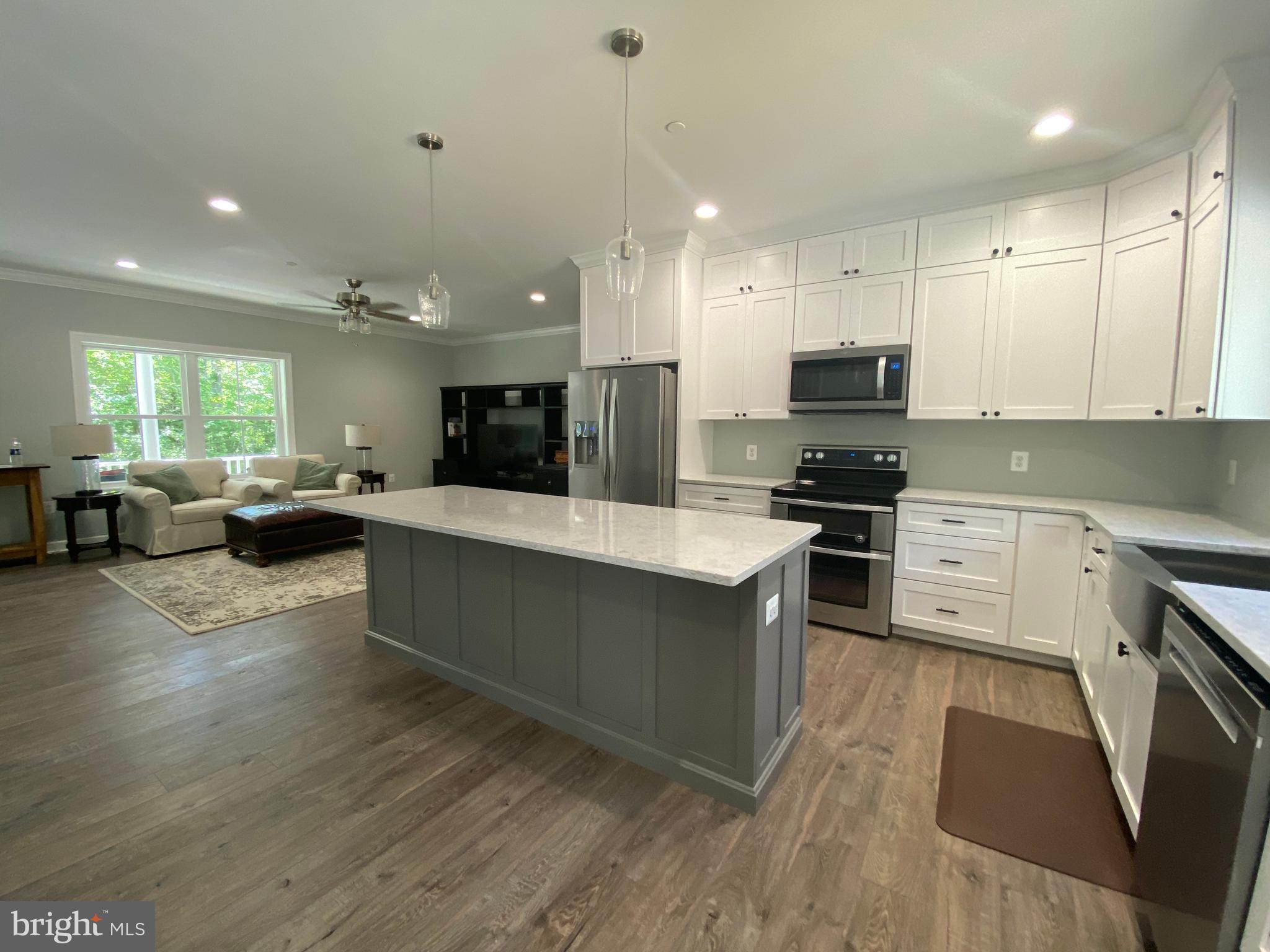 DUKES RETREAT - Residential