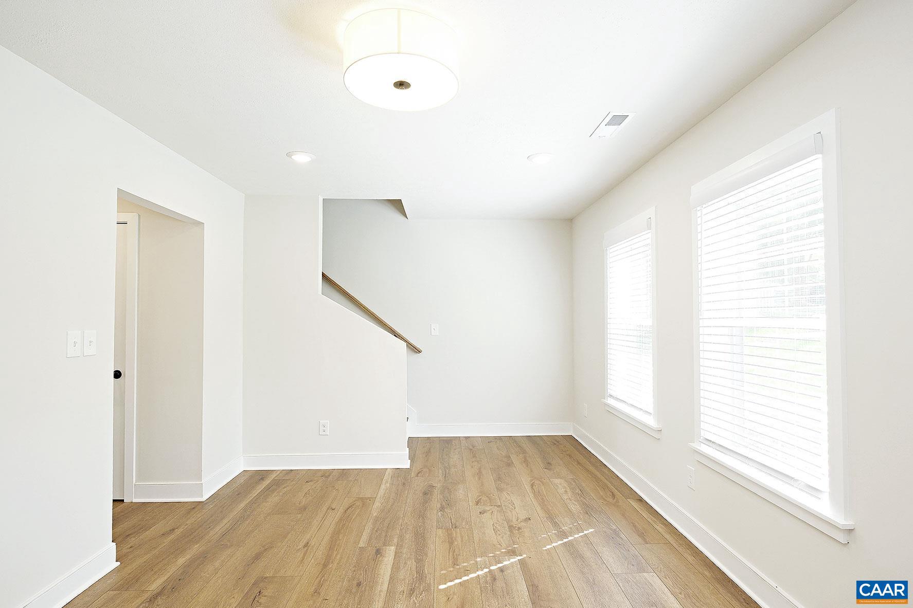 BELMONT - Residential Lease