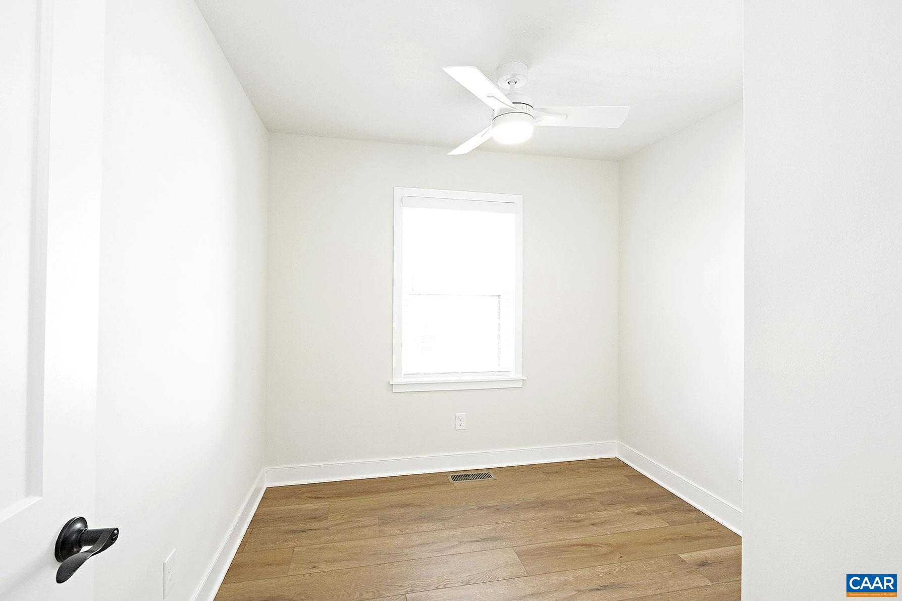 BELMONT - Residential Lease