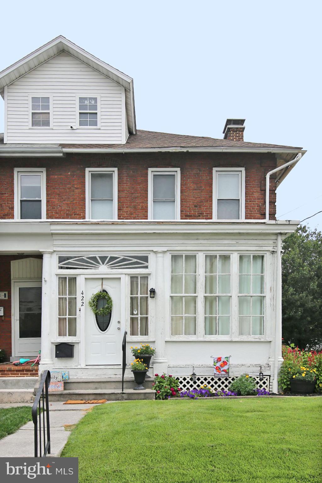 422 S 12TH STREET