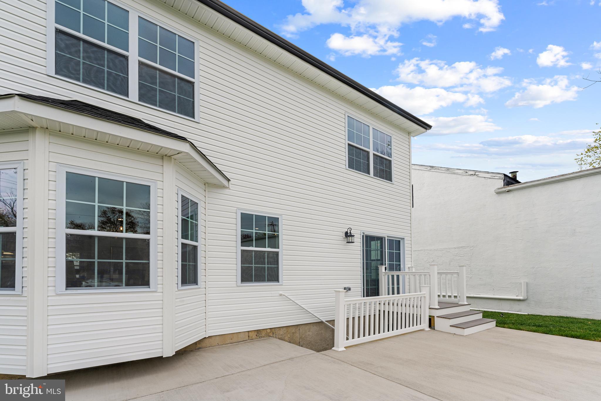 EDDINGTON GDNS - Residential