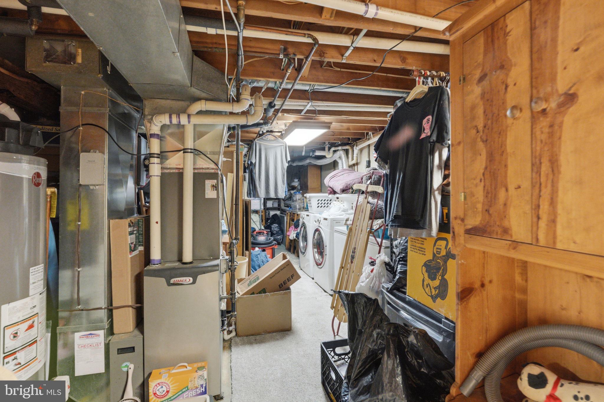 THOMSON ESTATES - Residential