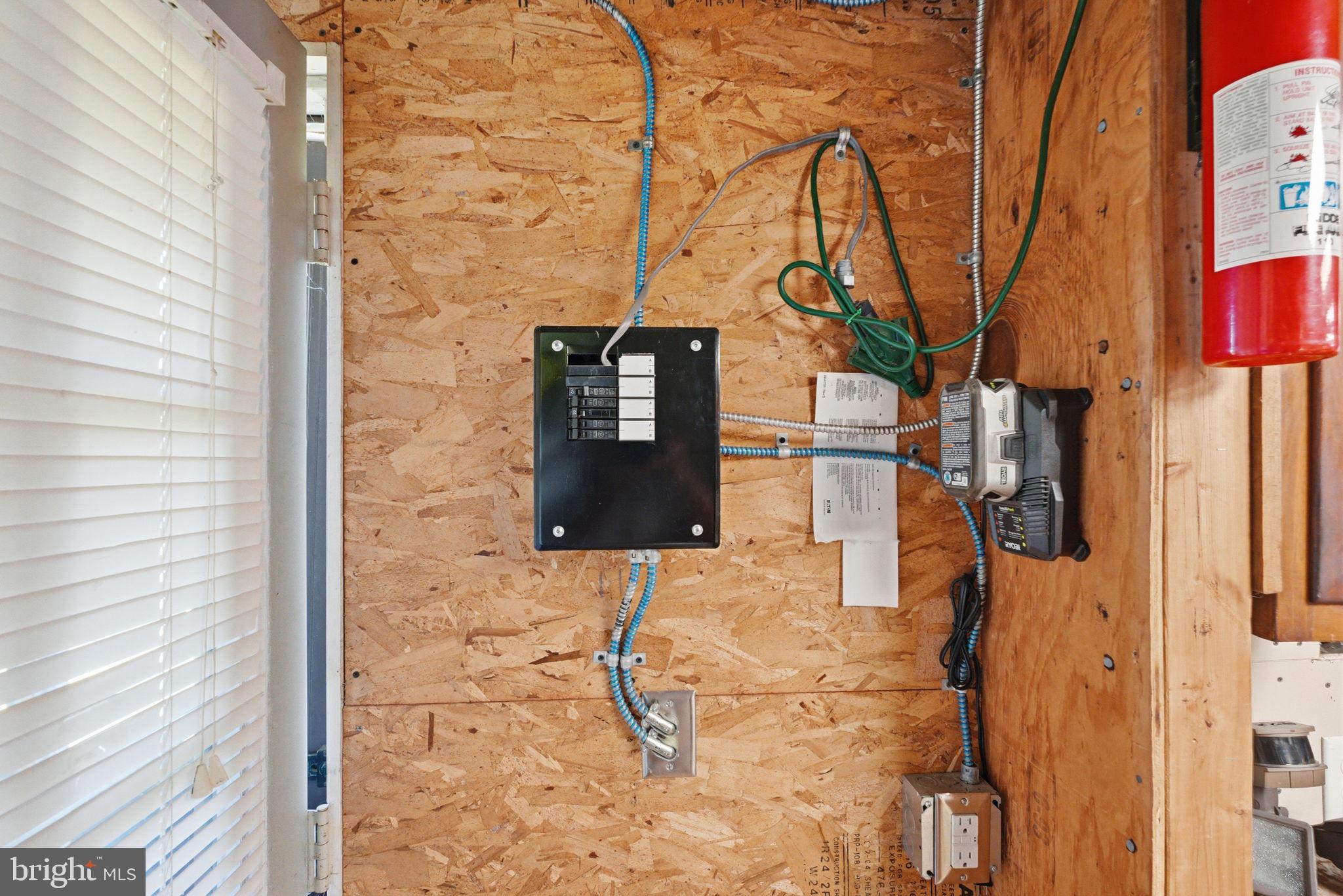 THOMSON ESTATES - Residential