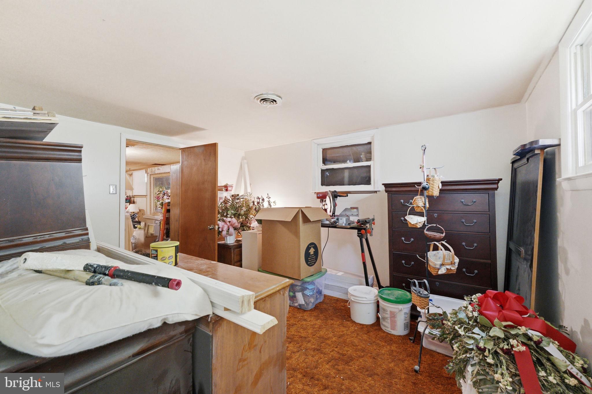 THOMSON ESTATES - Residential