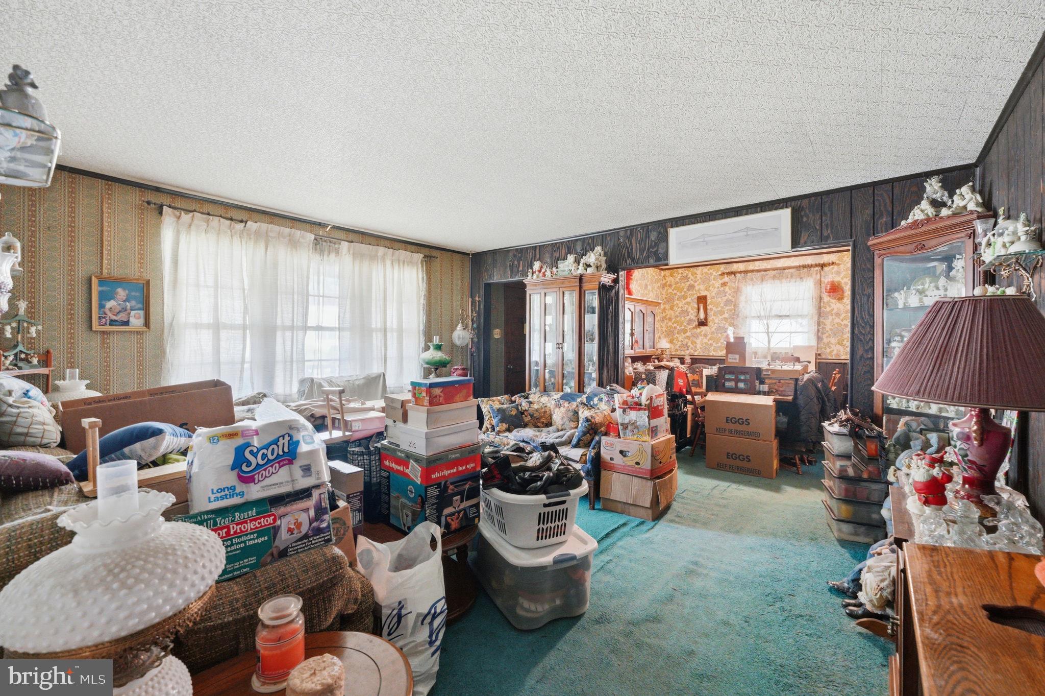 THOMSON ESTATES - Residential