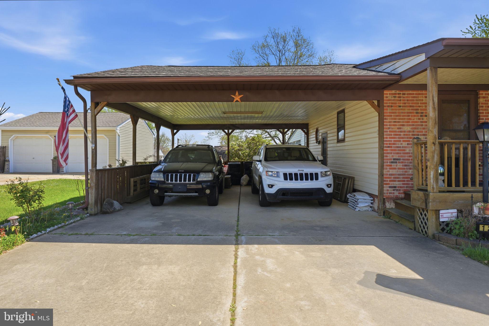 THOMSON ESTATES - Residential