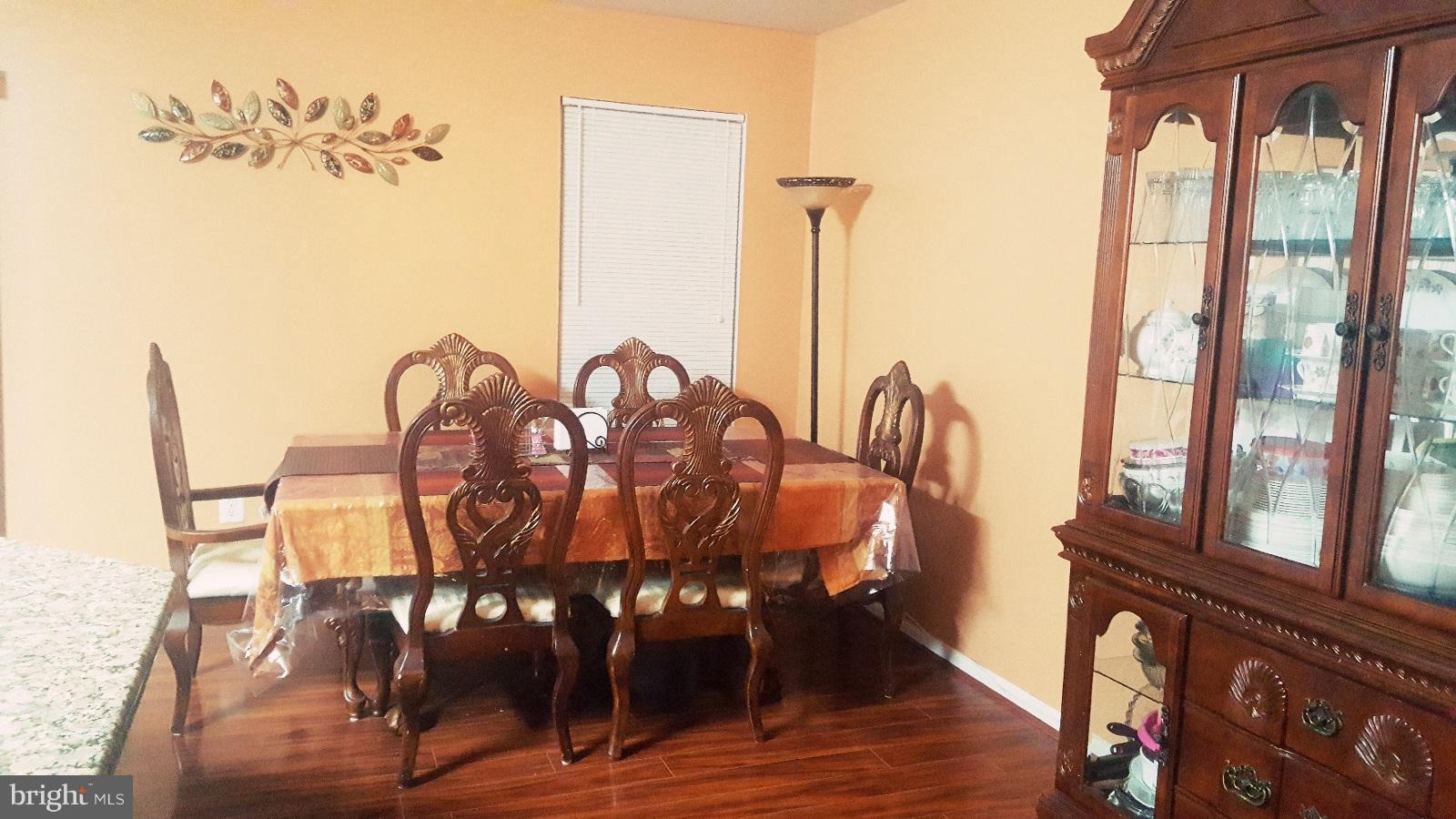 TRAILSIDE - Residential