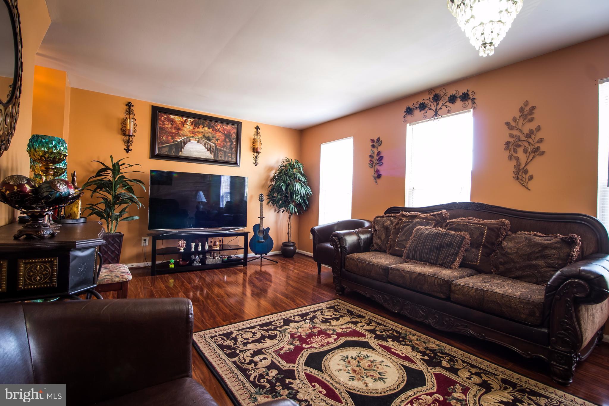 TRAILSIDE - Residential