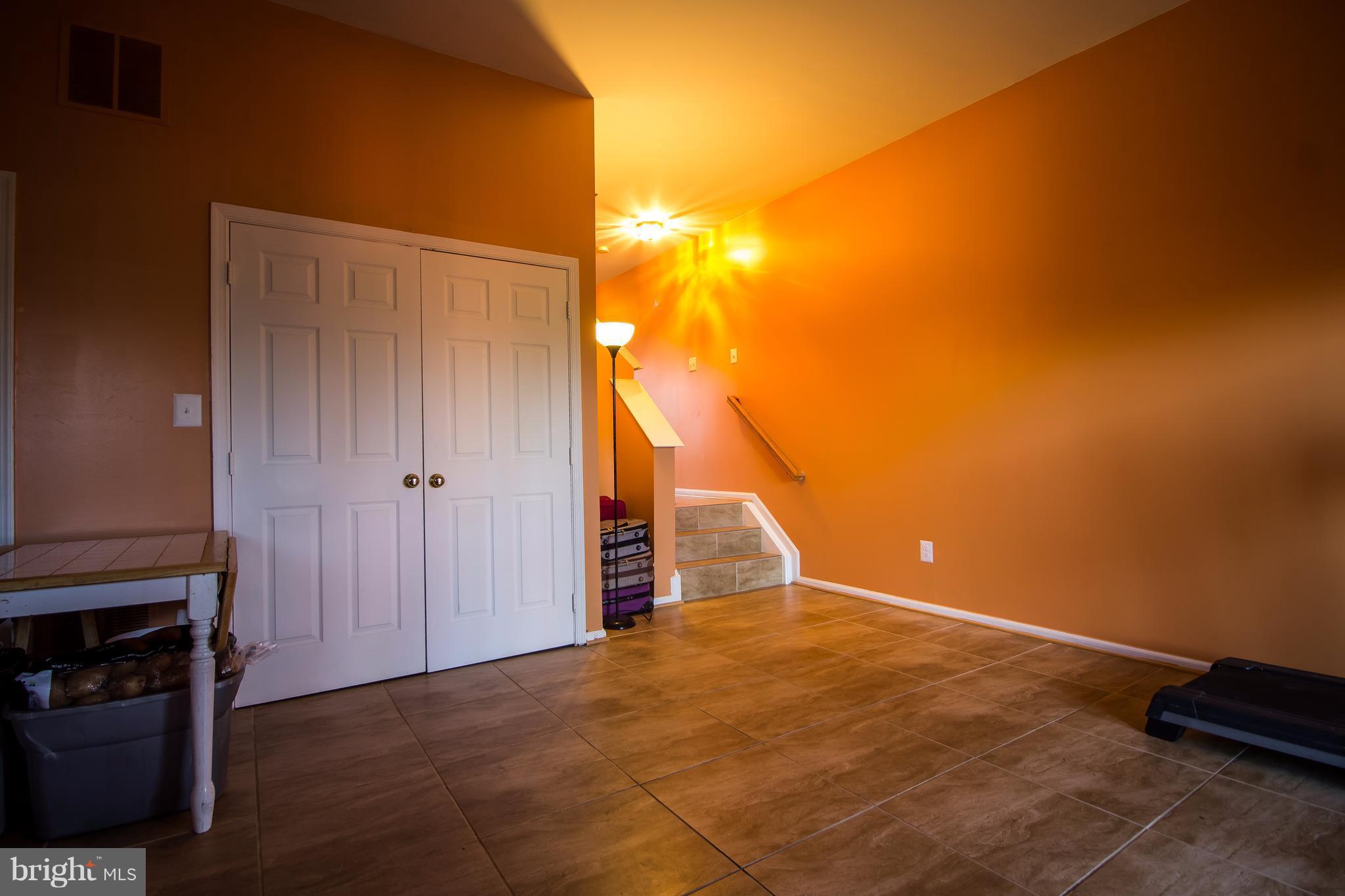 TRAILSIDE - Residential