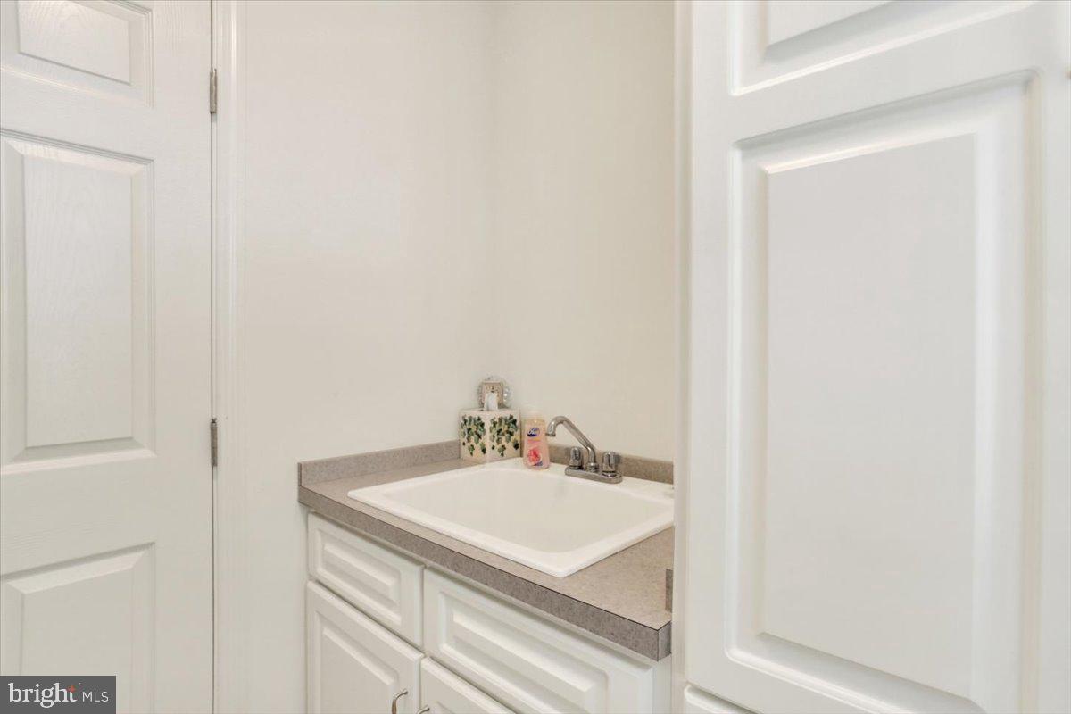 HILL CREST ESTATES - Residential