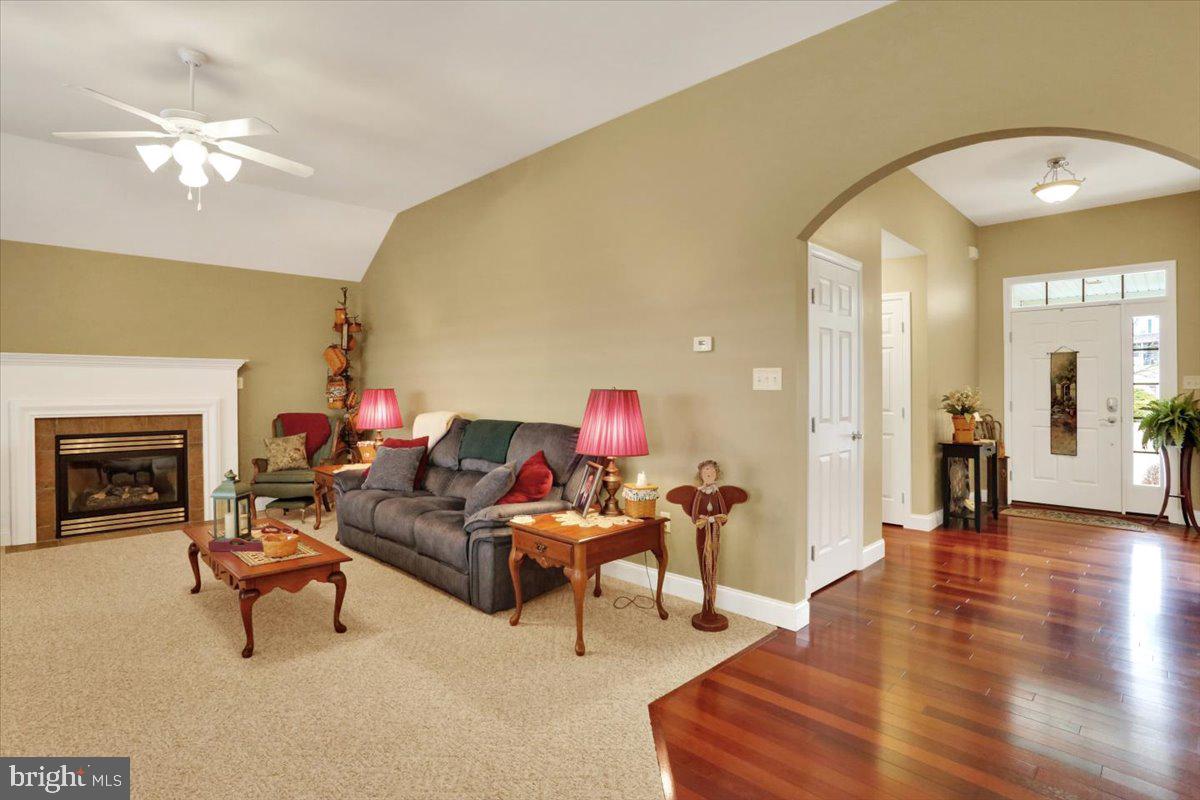 HILL CREST ESTATES - Residential